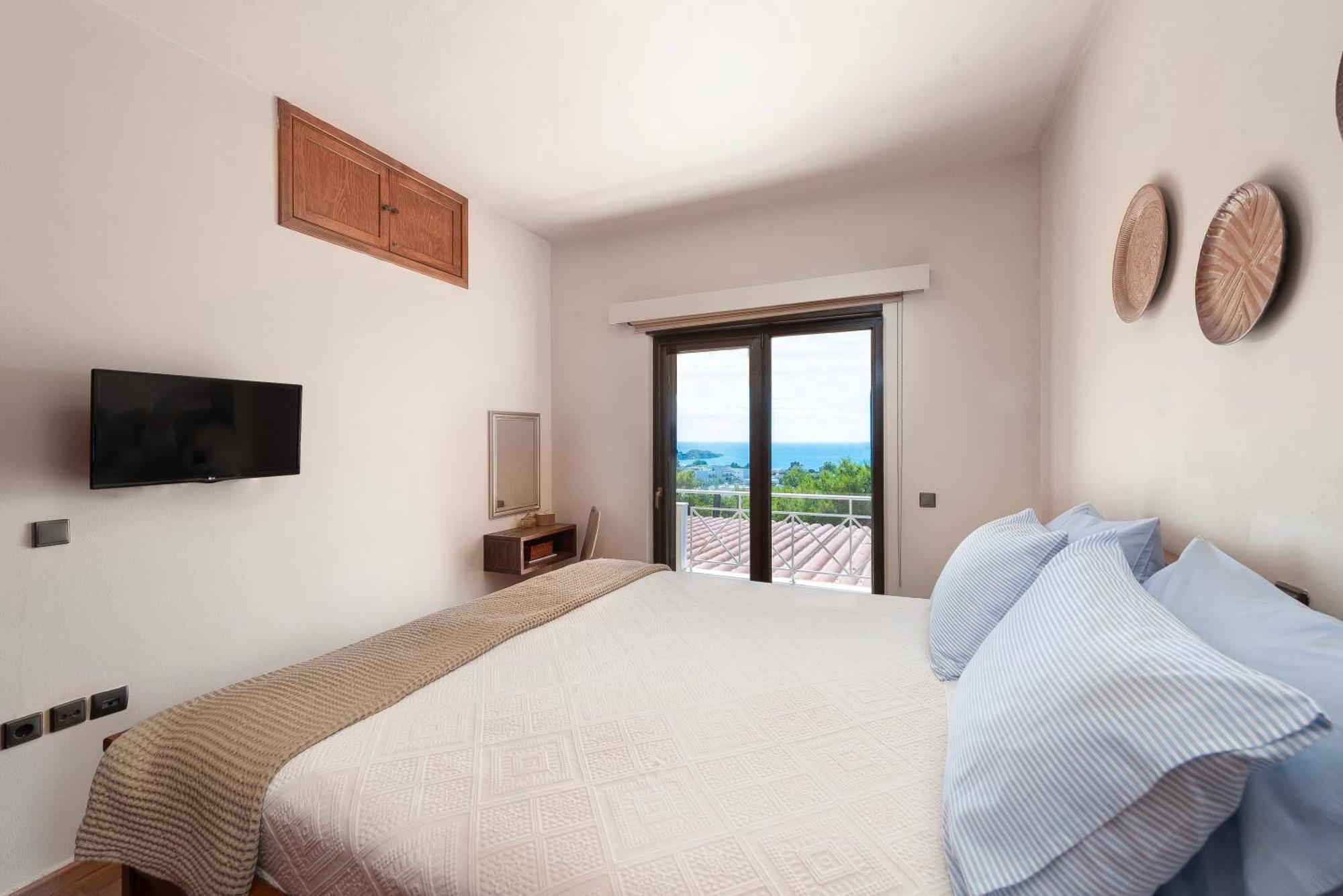 Holiday home Blue Vision Luxury House